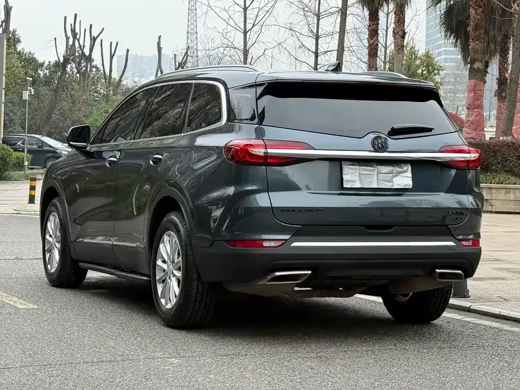 Buick Enclave — фото 5