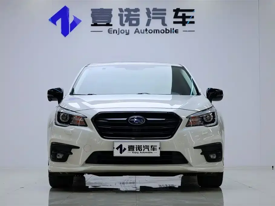 Subaru Legacy — фото 3