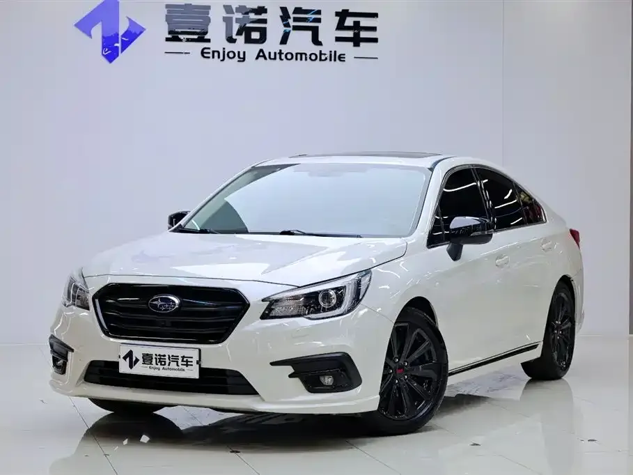Subaru Legacy — фото 8