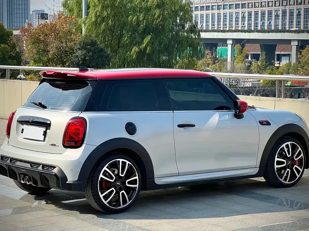 MINI JCW (John Cooper Works) — фото 5
