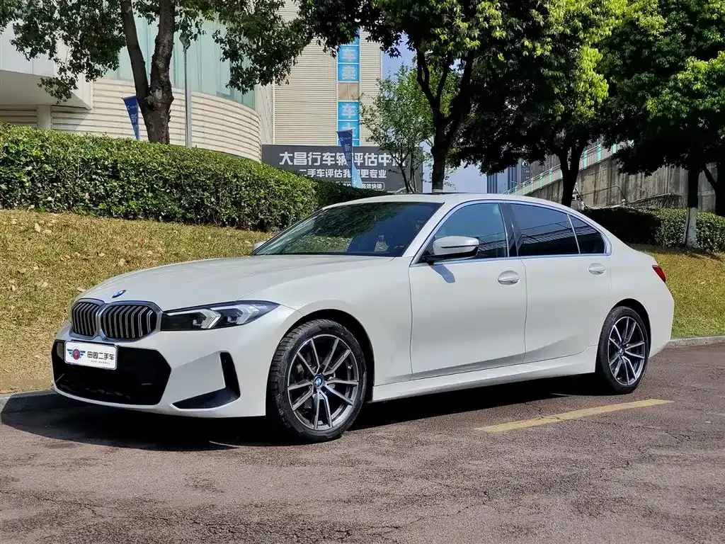 BMW 3 Series — фото 1
