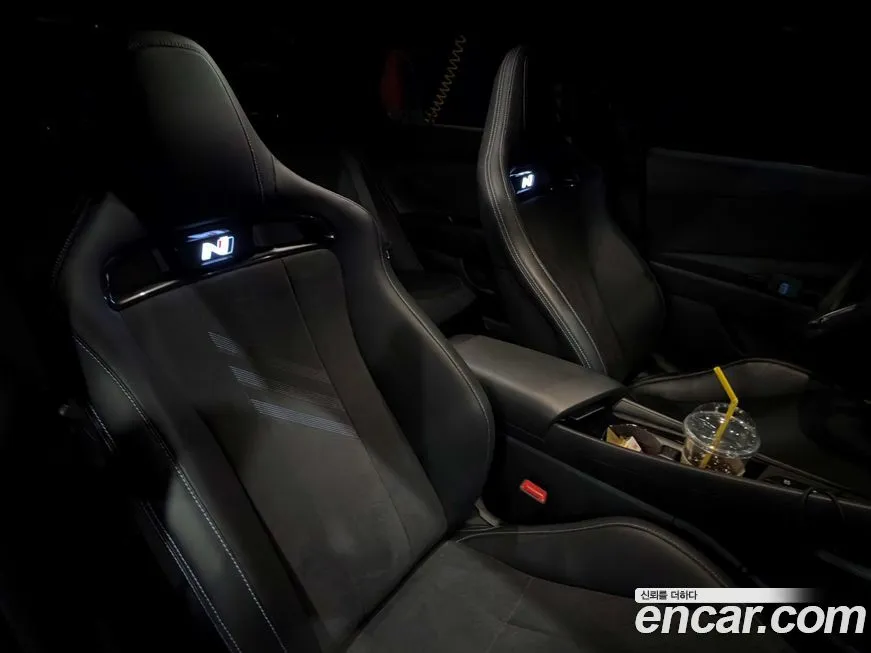 Hyundai AVANTE — фото 2