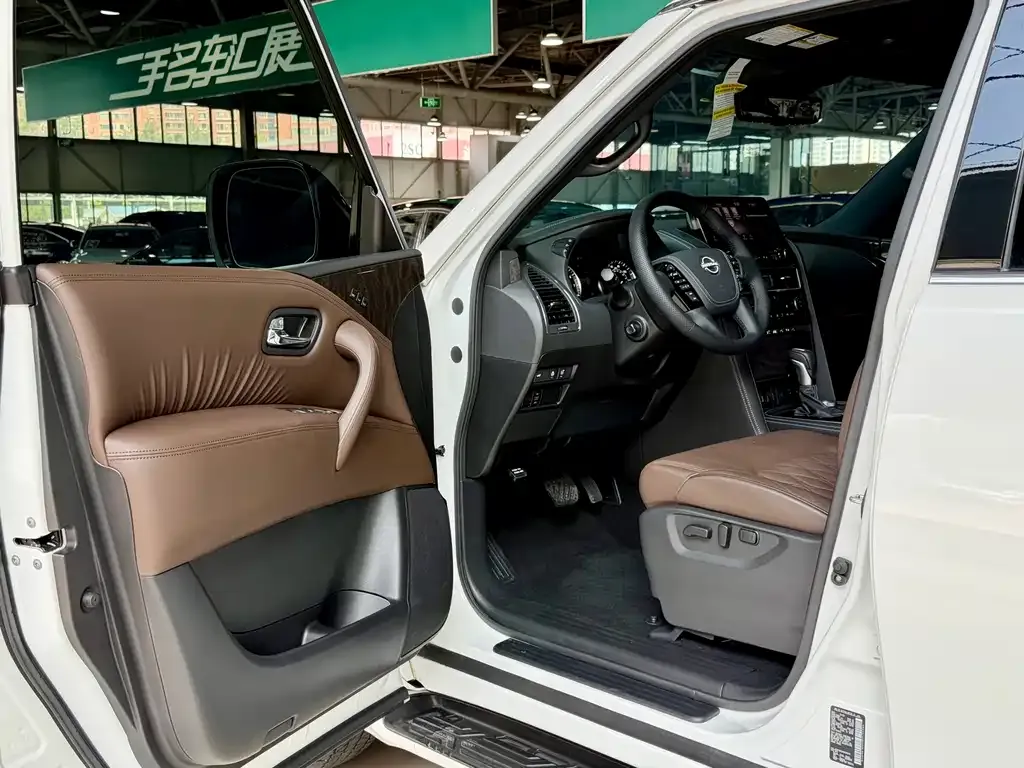 Nissan Patrol — фото 2