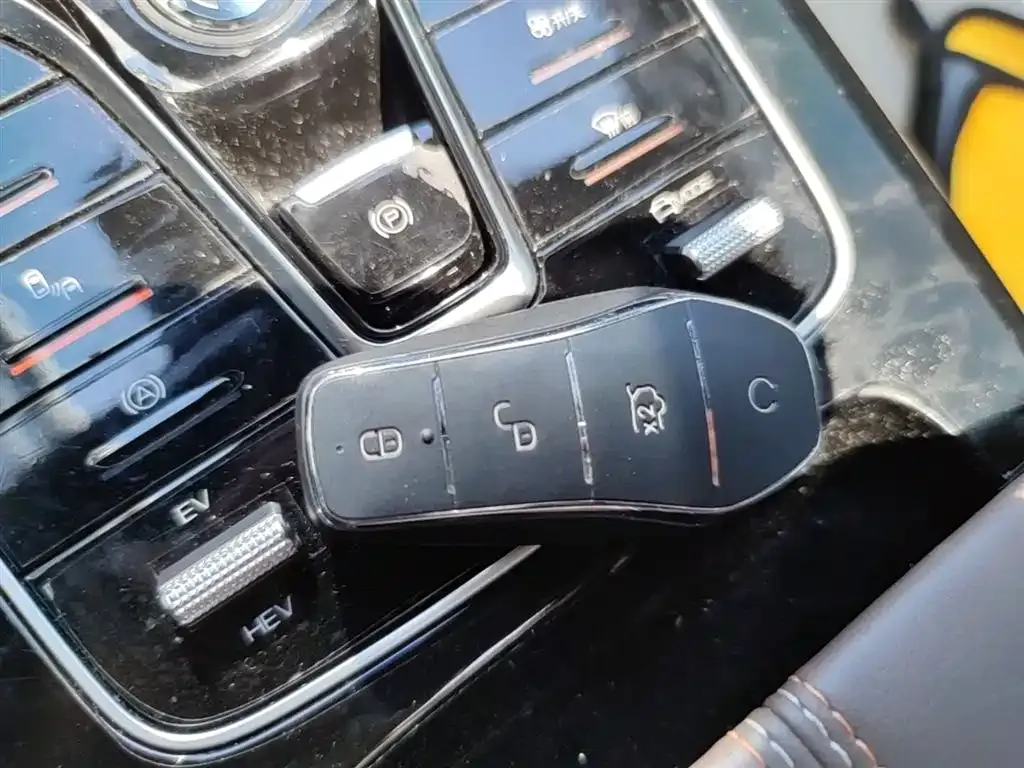 BYD Qin PLUS — фото 10