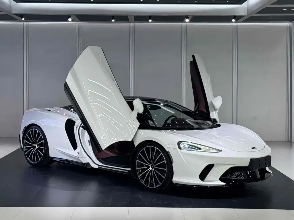 McLaren GT — фото 9