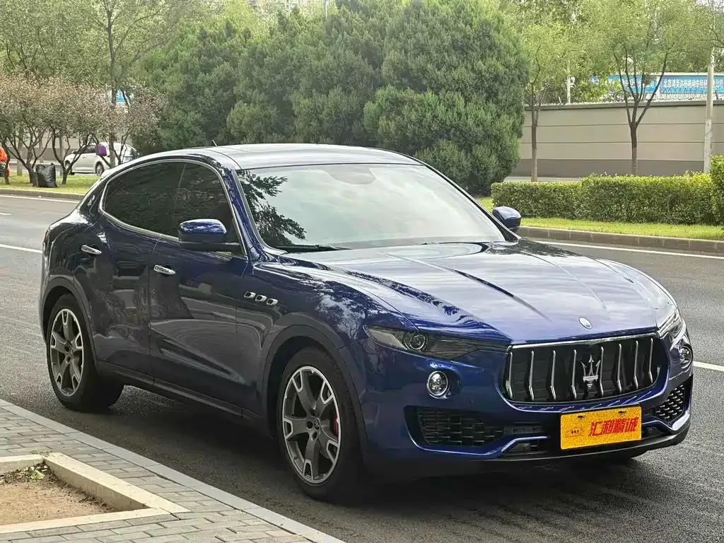 Maserati Levante — фото 5