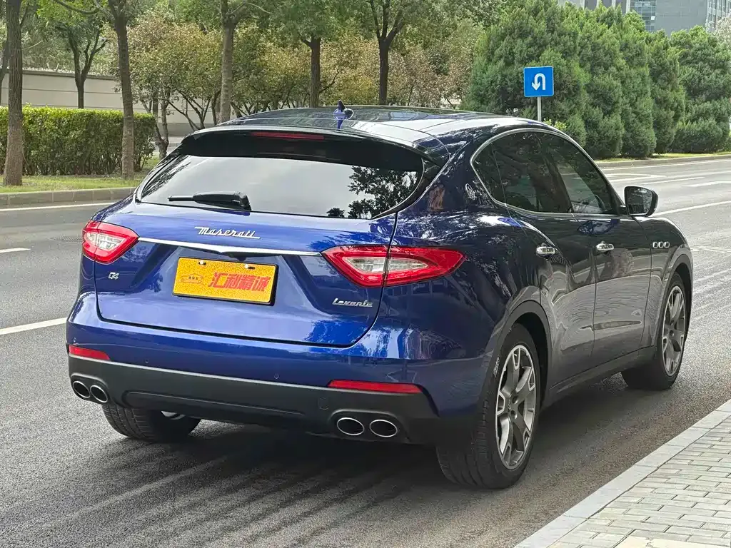 Maserati Levante — фото 6