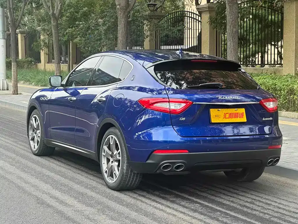 Maserati Levante — фото 10