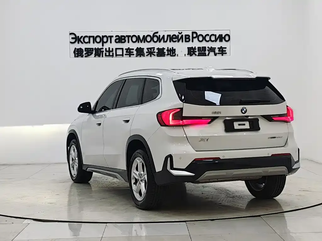 BMW X1 — фото 10