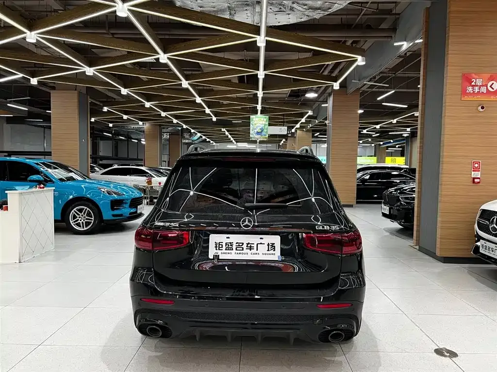 Mercedes-Benz GLB AMG — фото 4