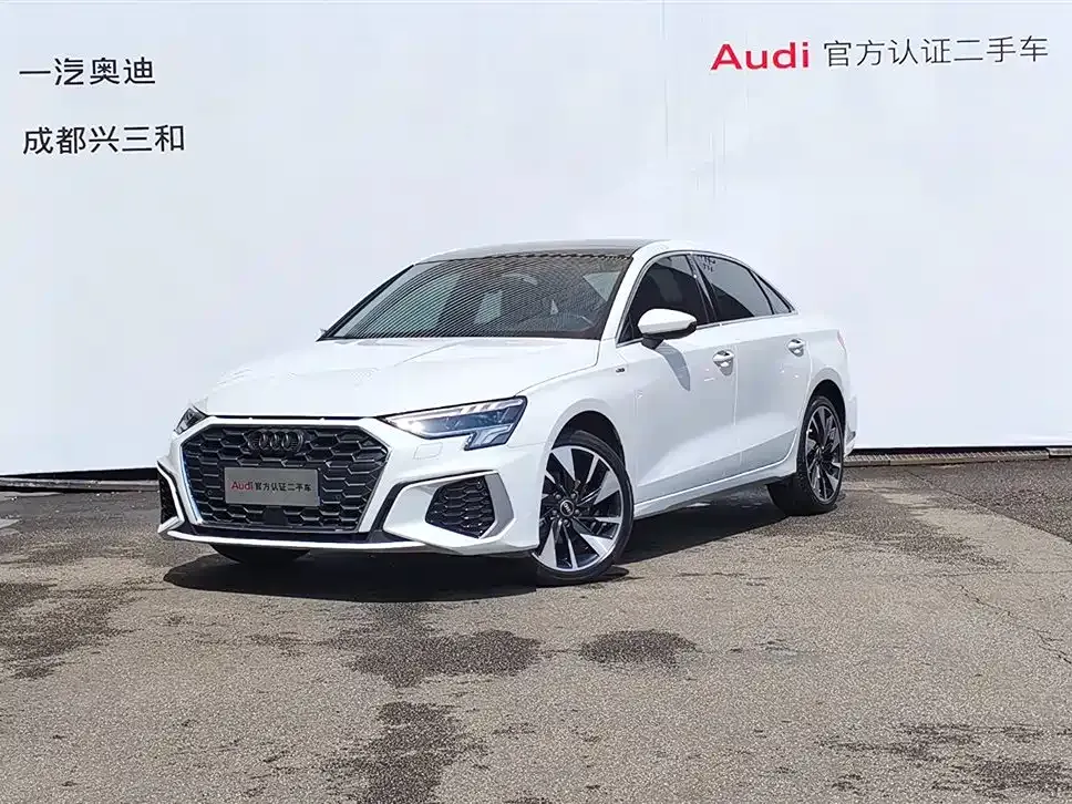 Audi A3 — фото 1