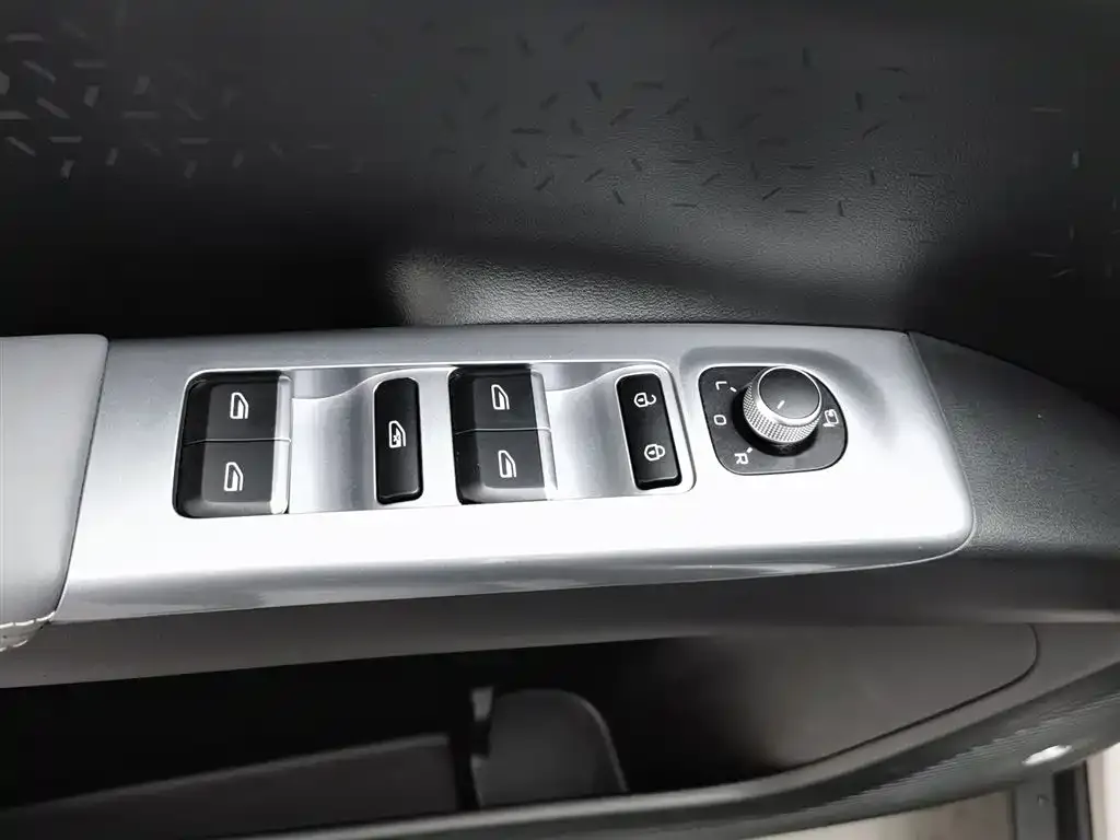 Geely Starburst — фото 10