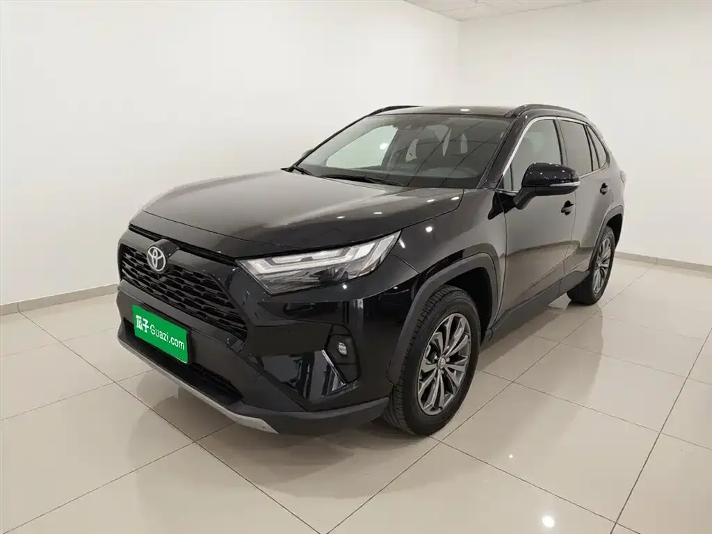 Toyota RAV4 — фото 8