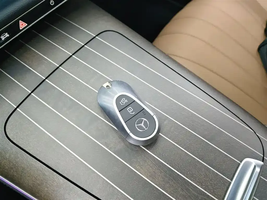 Mercedes-Benz E-Class New Energy — фото 9