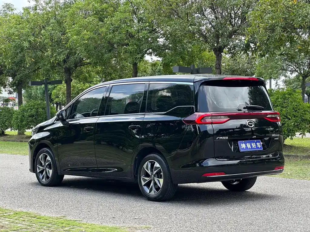 GAC Motor Trumpchi M6 — фото 7