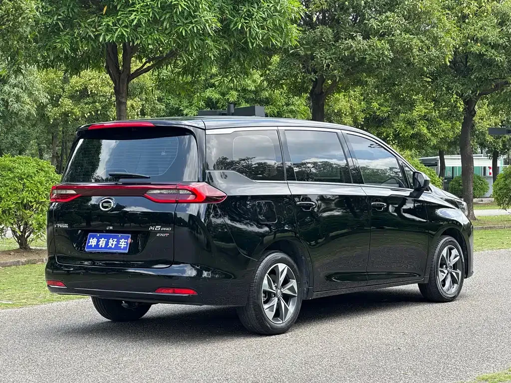 GAC Motor Trumpchi M6 — фото 9