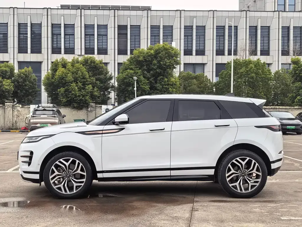 Land Rover Evoque — фото 6