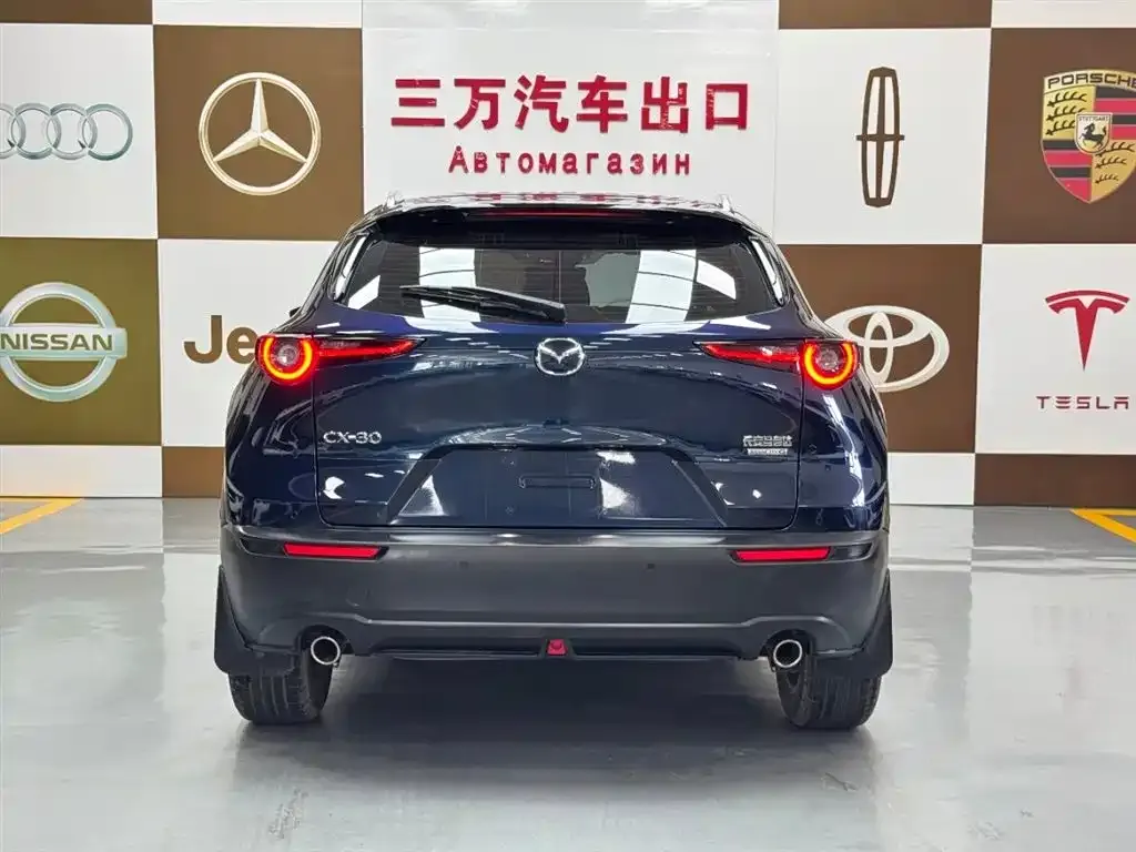 Mazda CX-30 — фото 10