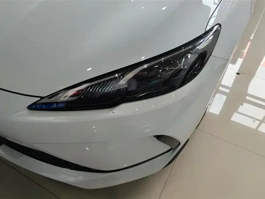 BYD Seal 05 DM-i — фото 3