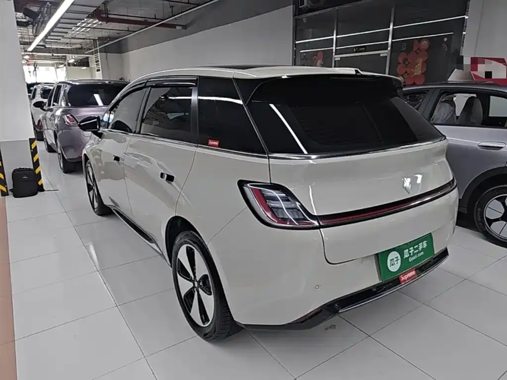 Baojun Yunduo — фото 8