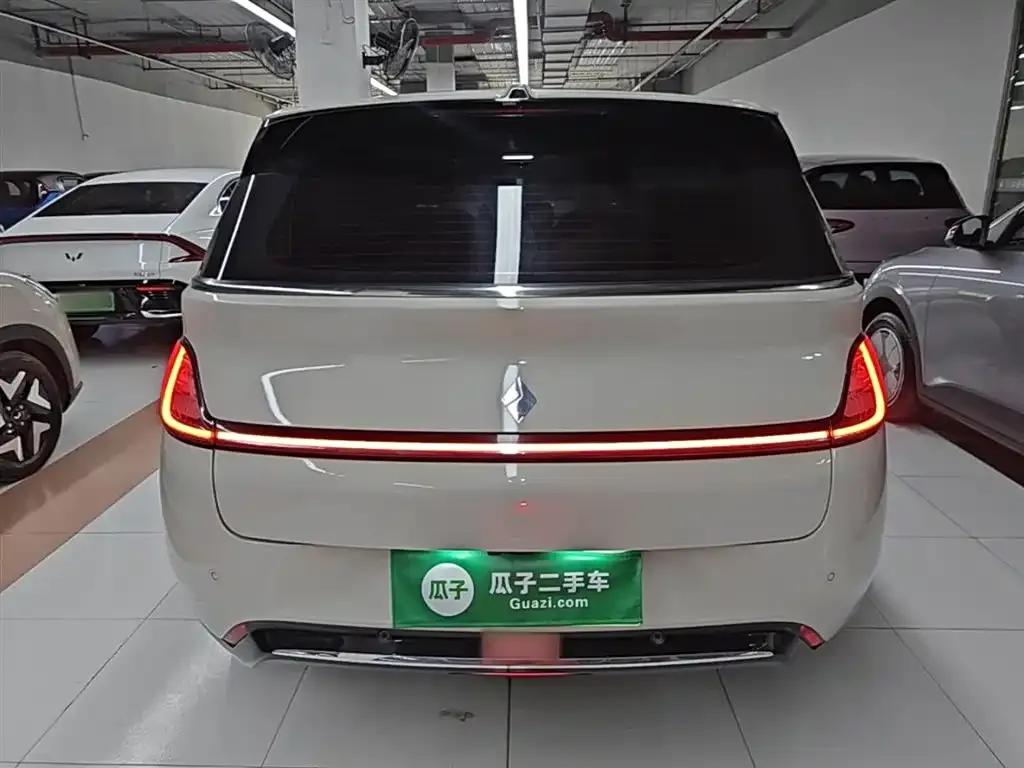 Baojun Yunduo — фото 3