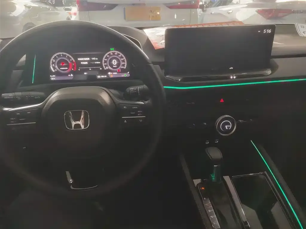 Honda Accord — фото 8