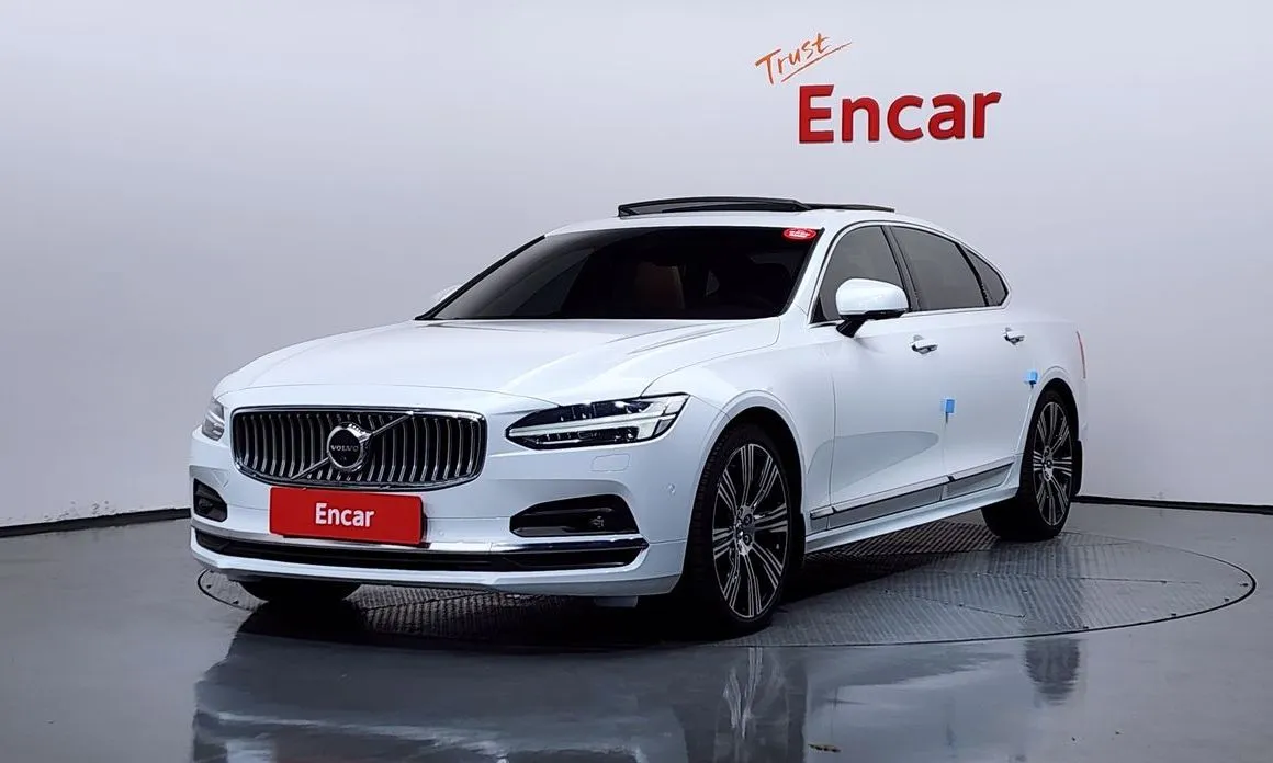 Volvo S90 — фото 1