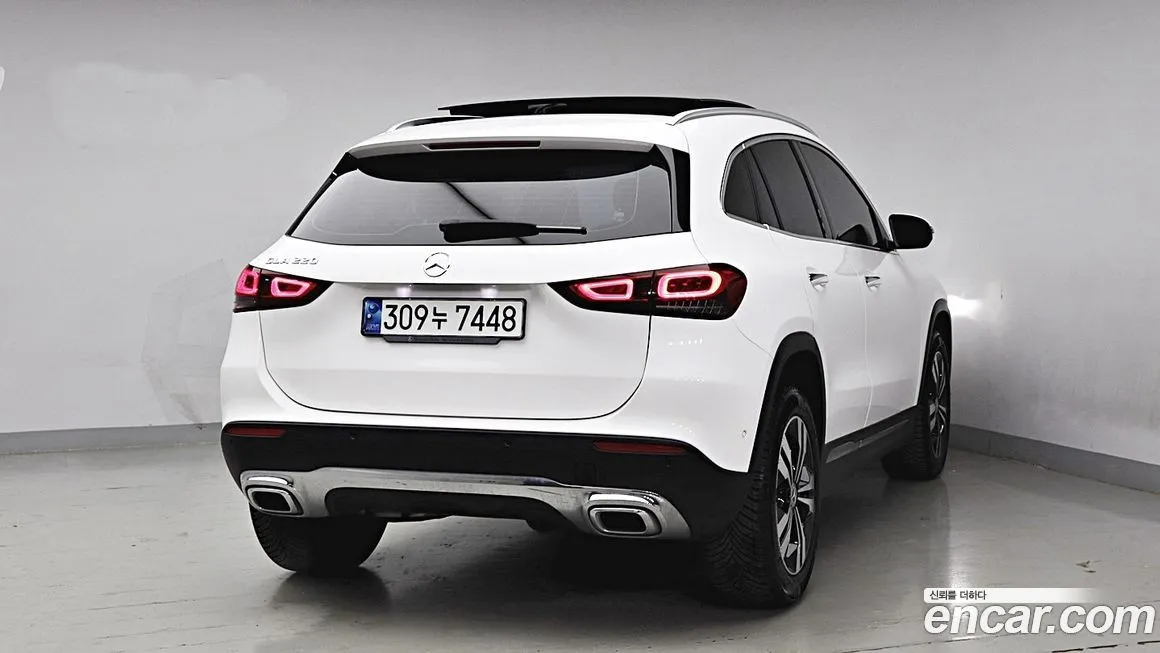 Mercedes-Benz GLA-Class — фото 6