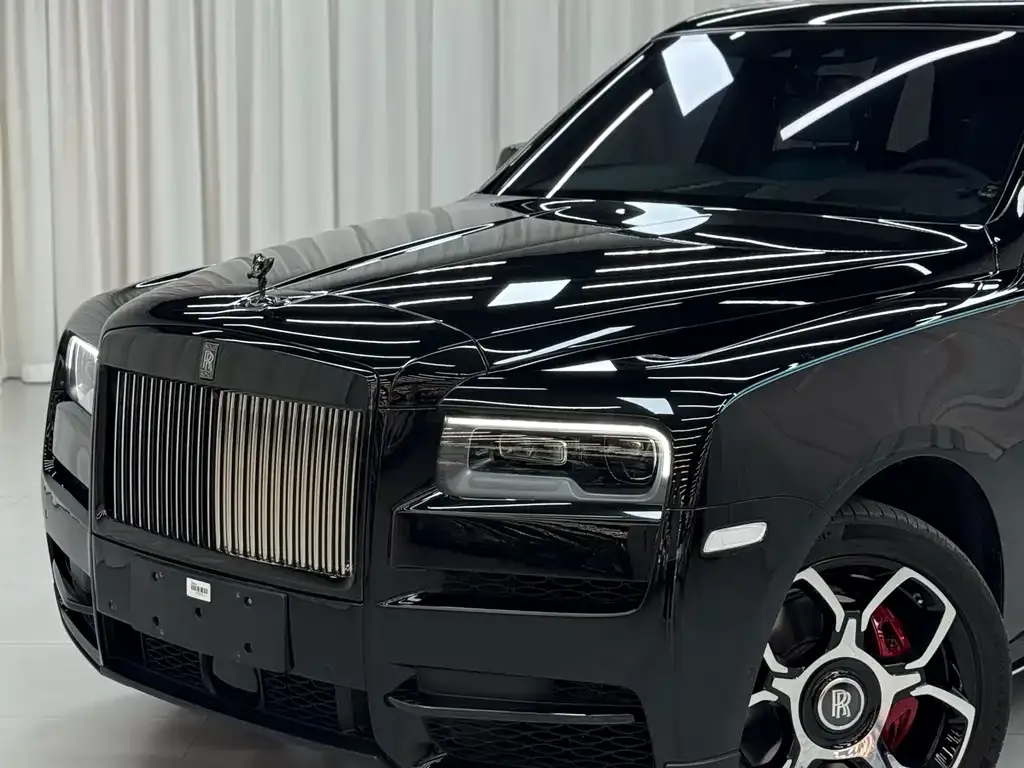 Rolls-Royce Cullinan — фото 9