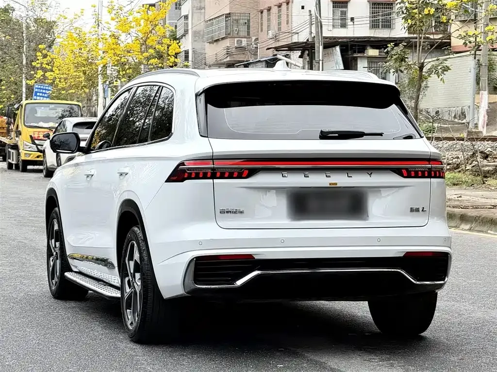 Geely Xingyue L — фото 3