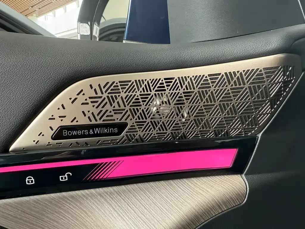 BMW i5 — фото 10