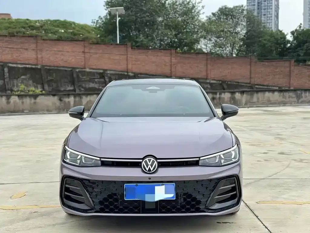Volkswagen Passat — фото 8