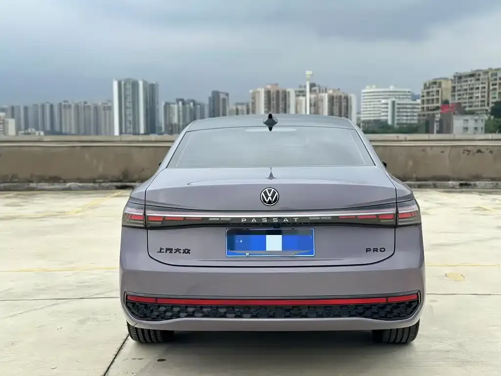 Volkswagen Passat — фото 2