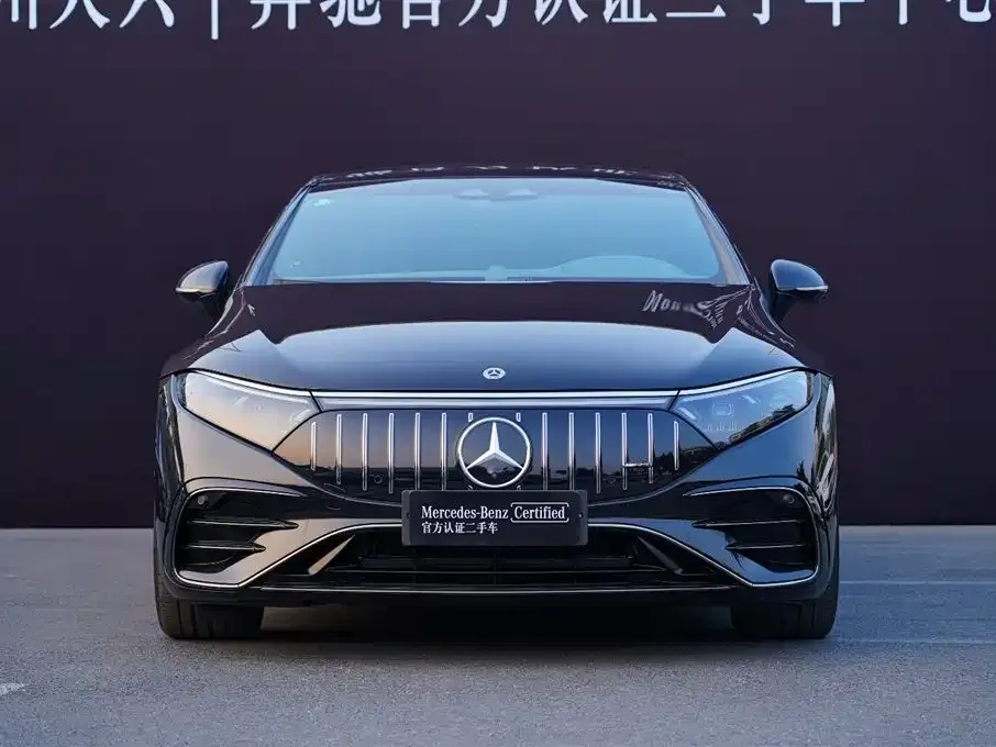 Mercedes-Benz EQS AMG — фото 4