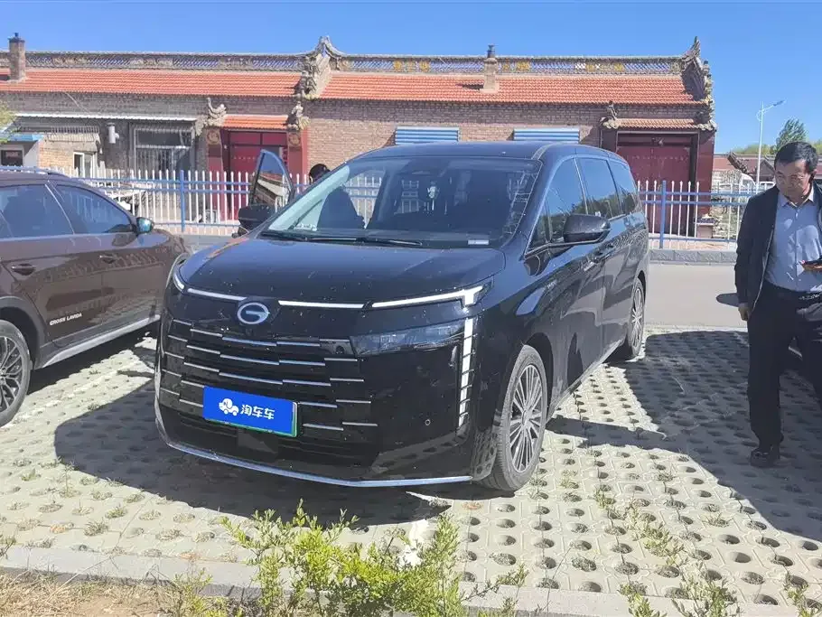 GAC Motor E8 Hybrid — фото 1