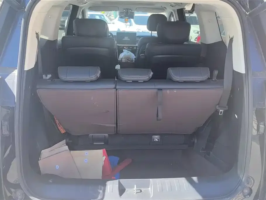GAC Motor E8 Hybrid — фото 2