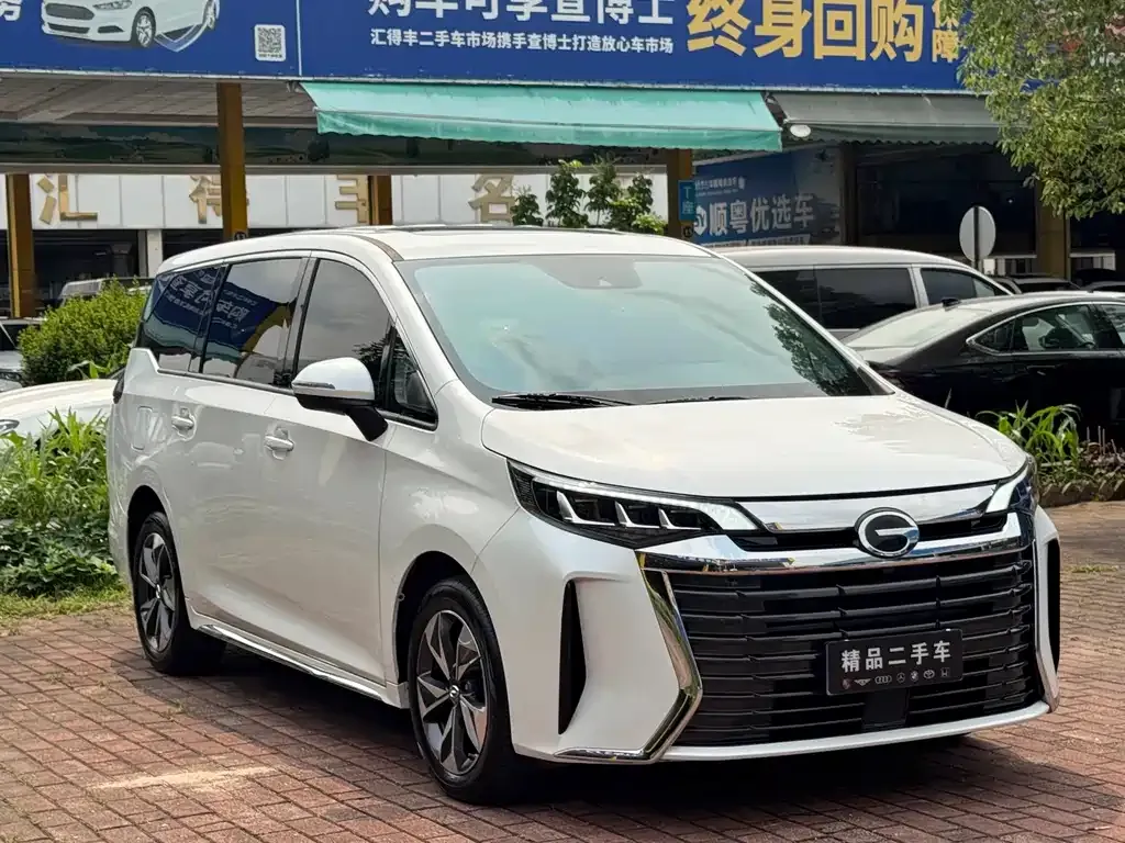 GAC Motor Trumpchi M6 — фото 4