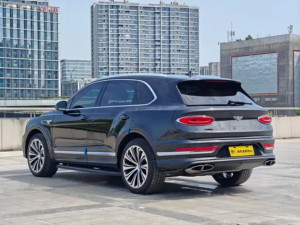 Bentley Bentayga — фото 6