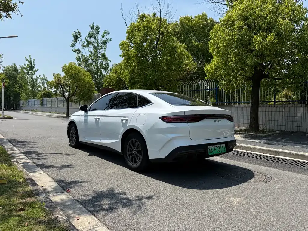 BYD Qin L — фото 6