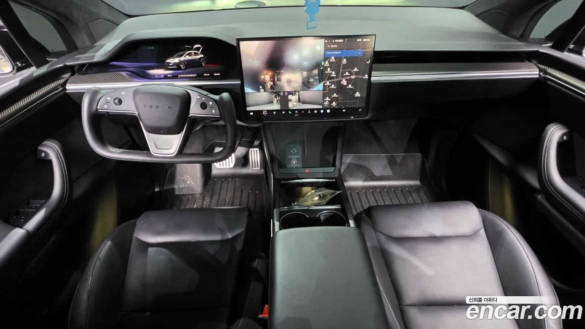 Tesla Model X — фото 10