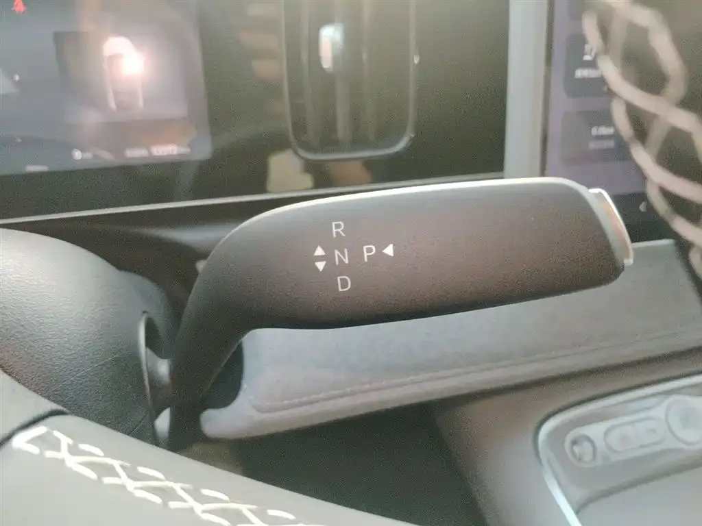 BYD Hiace 05 EV — фото 9