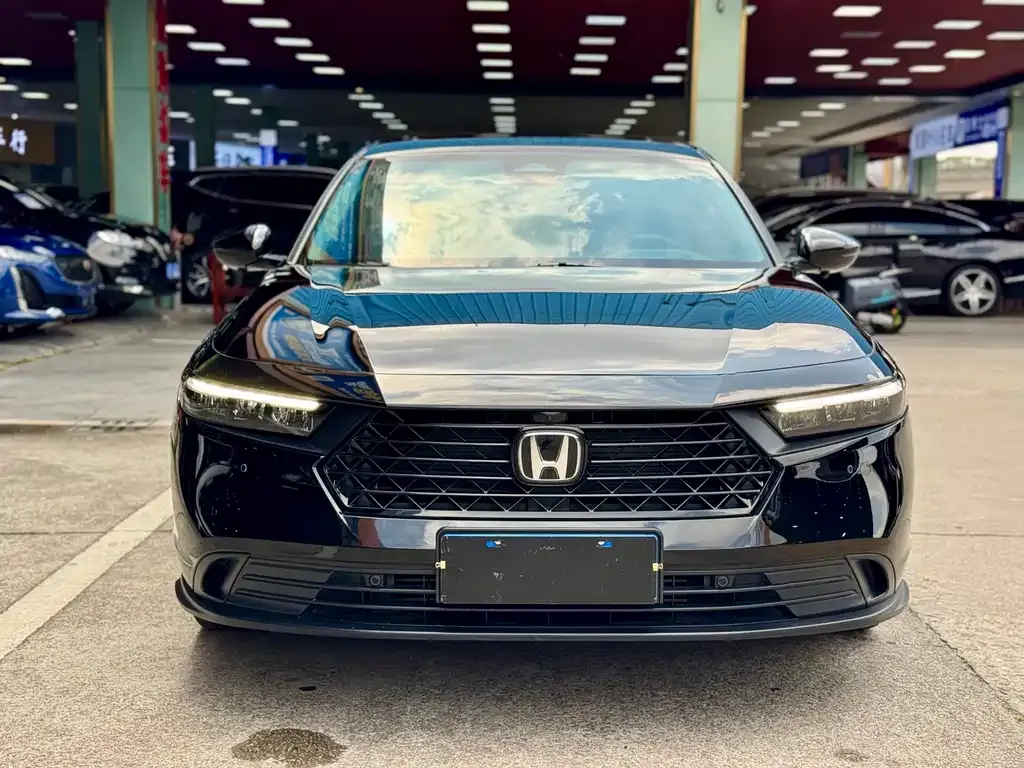 Honda Accord — фото 3