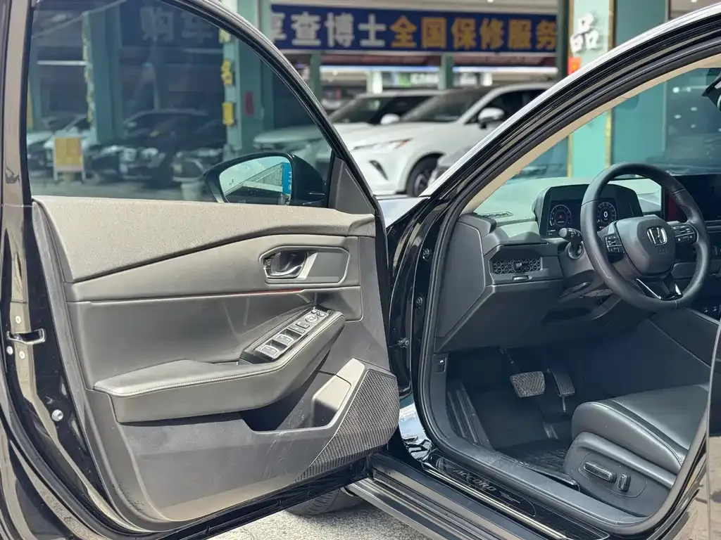 Honda Accord — фото 5