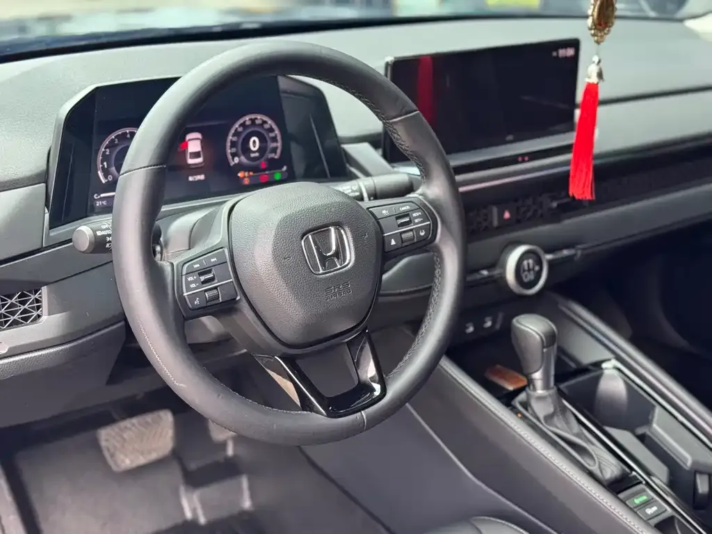 Honda Accord — фото 4