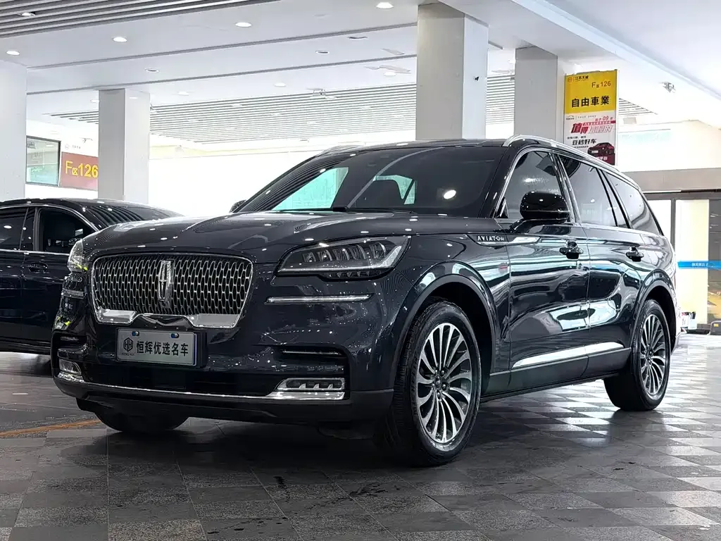Lincoln Aviator — фото 1