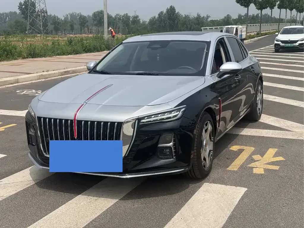 Hongqi H5 — фото 1