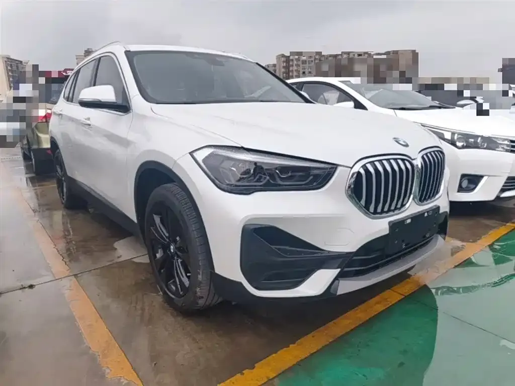 BMW X1 — фото 5
