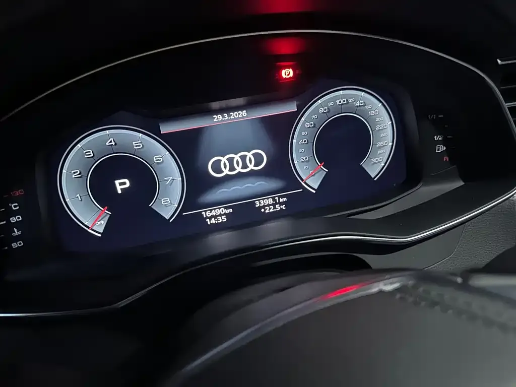 Audi A6L — фото 8