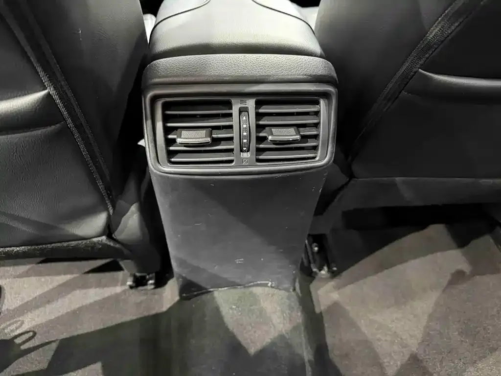 Nissan X-Trail — фото 10