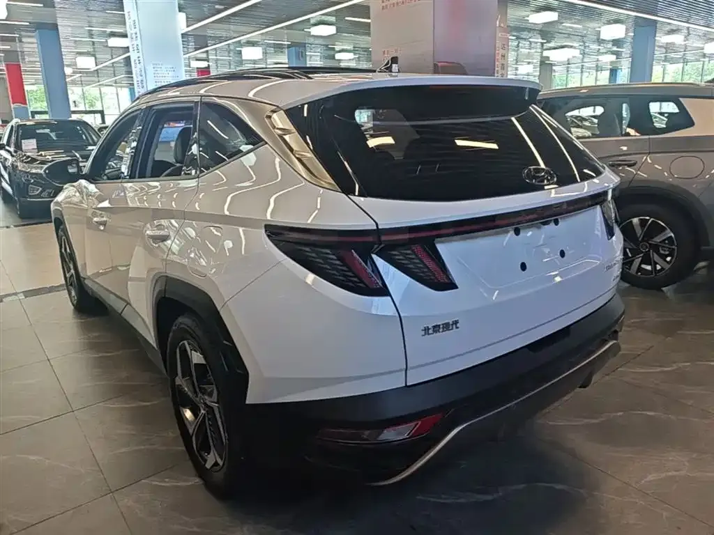 Hyundai Tucson — фото 8